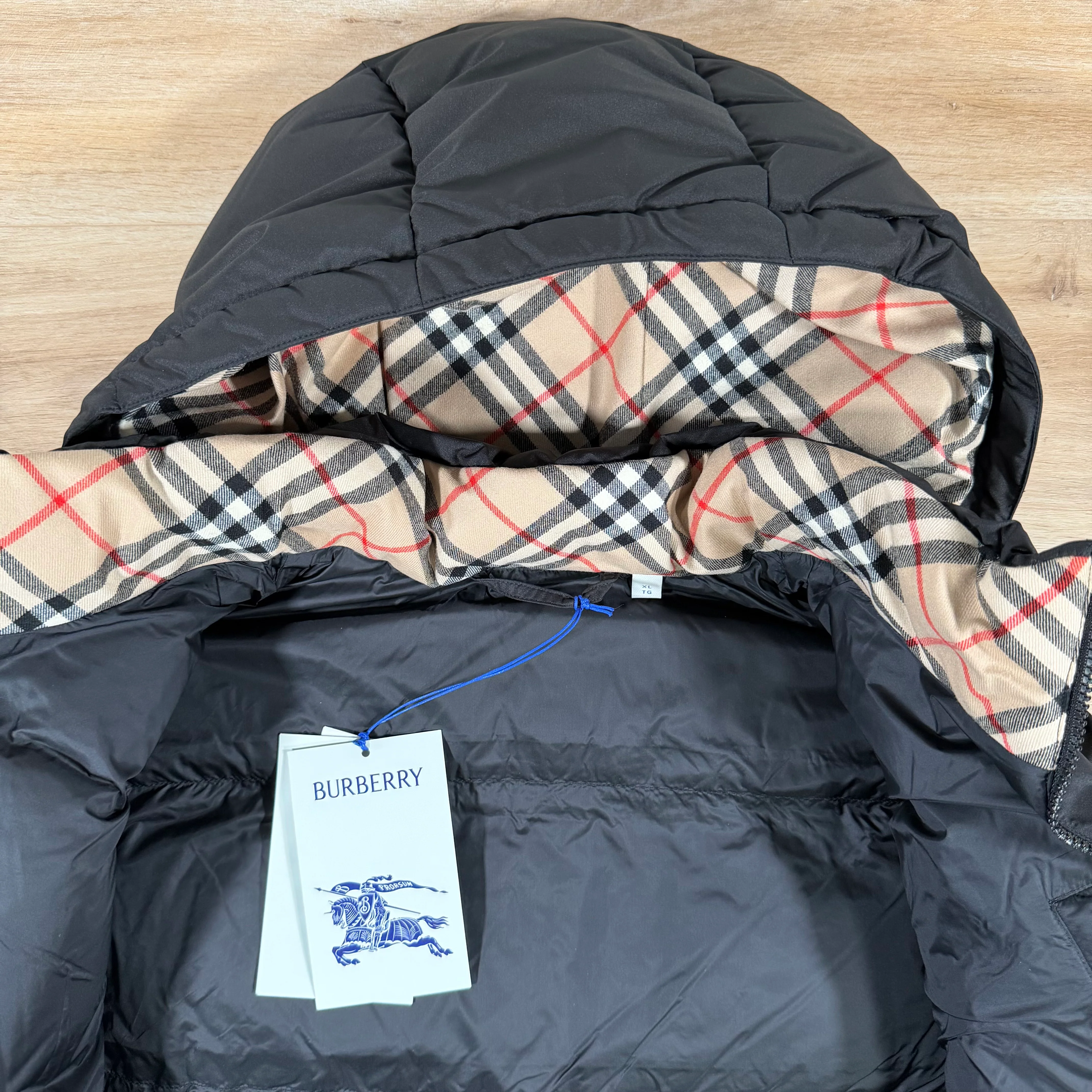 Burberry Detachable Sleeve Puffer Jacket in Black - Image 5