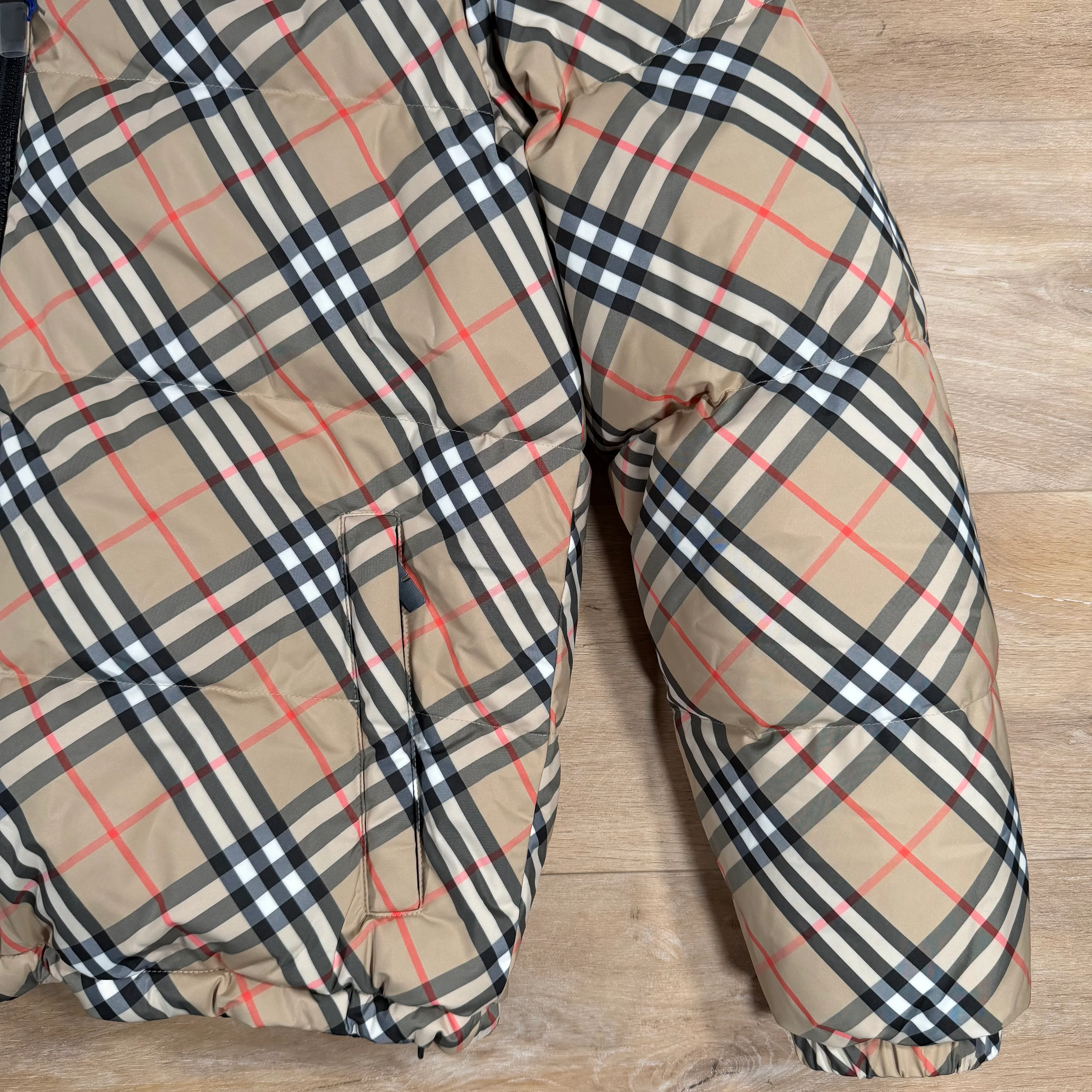 Burberry Reversible Check Snowdon Puffer Jacket in Sand Beige - Image 5