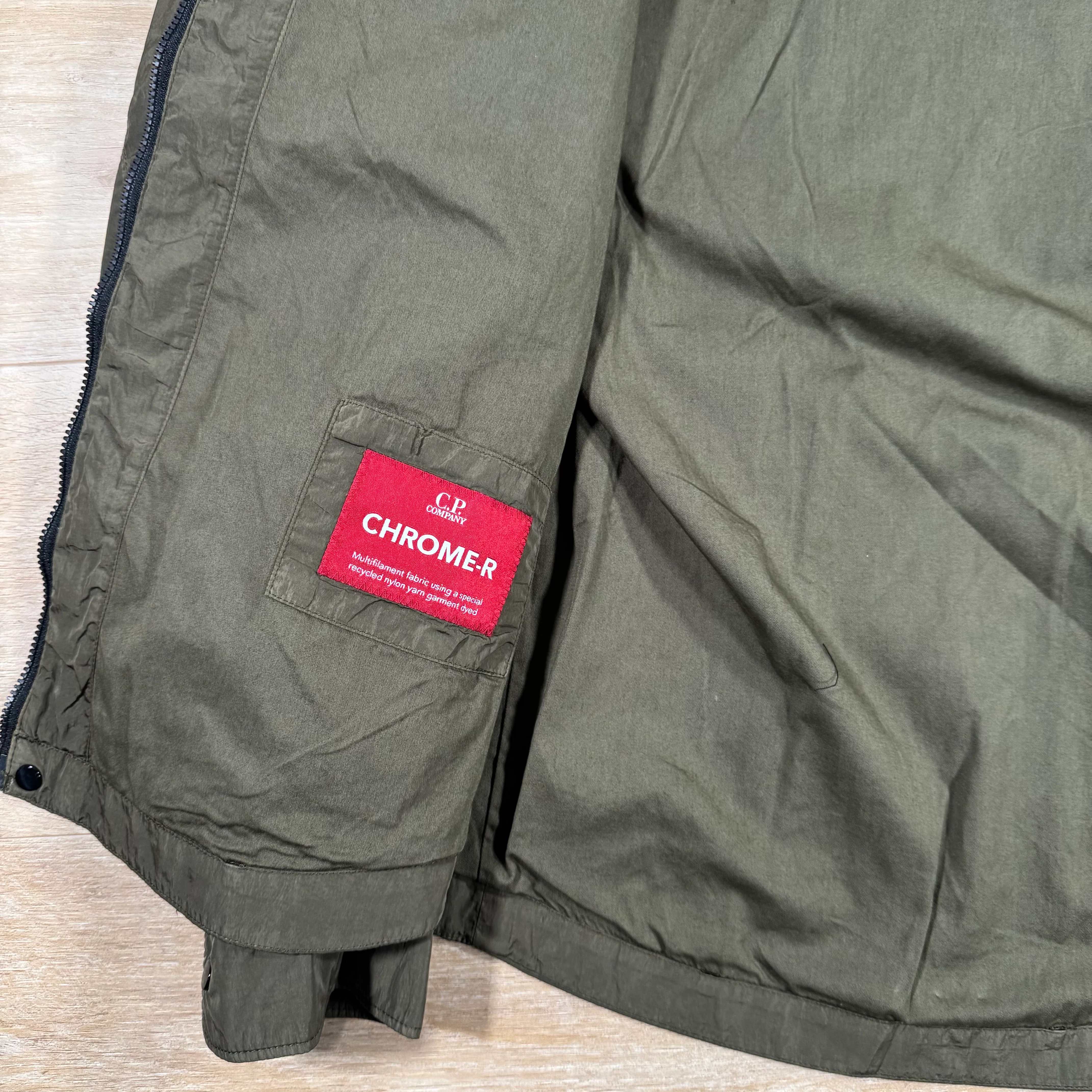 C.P. Company Chrome-R Lens Overshirt in Ivy Green - Image 6