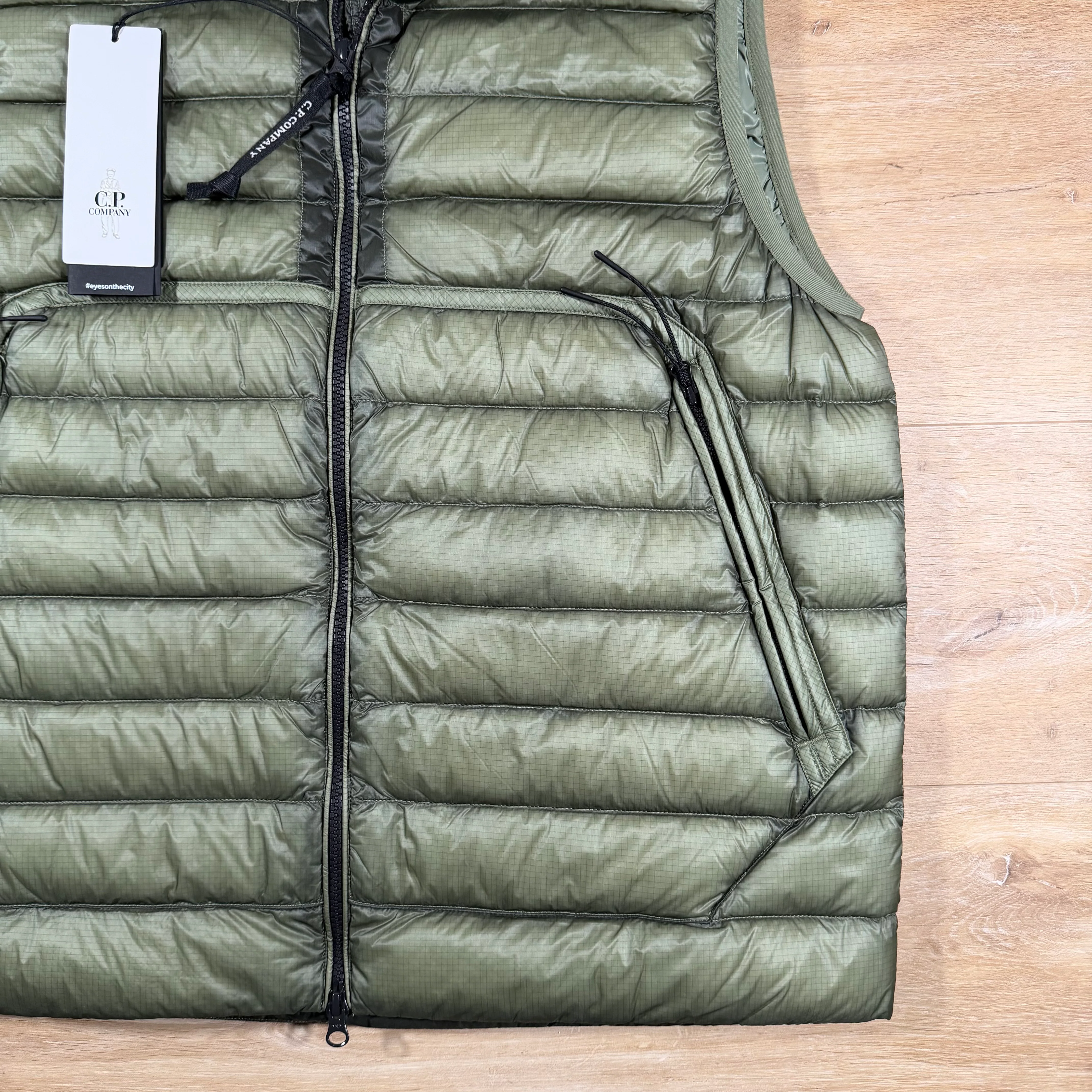 C.P. Company D.D. Shell Goggle Down Gilet in Seagrass - Green - Image 4