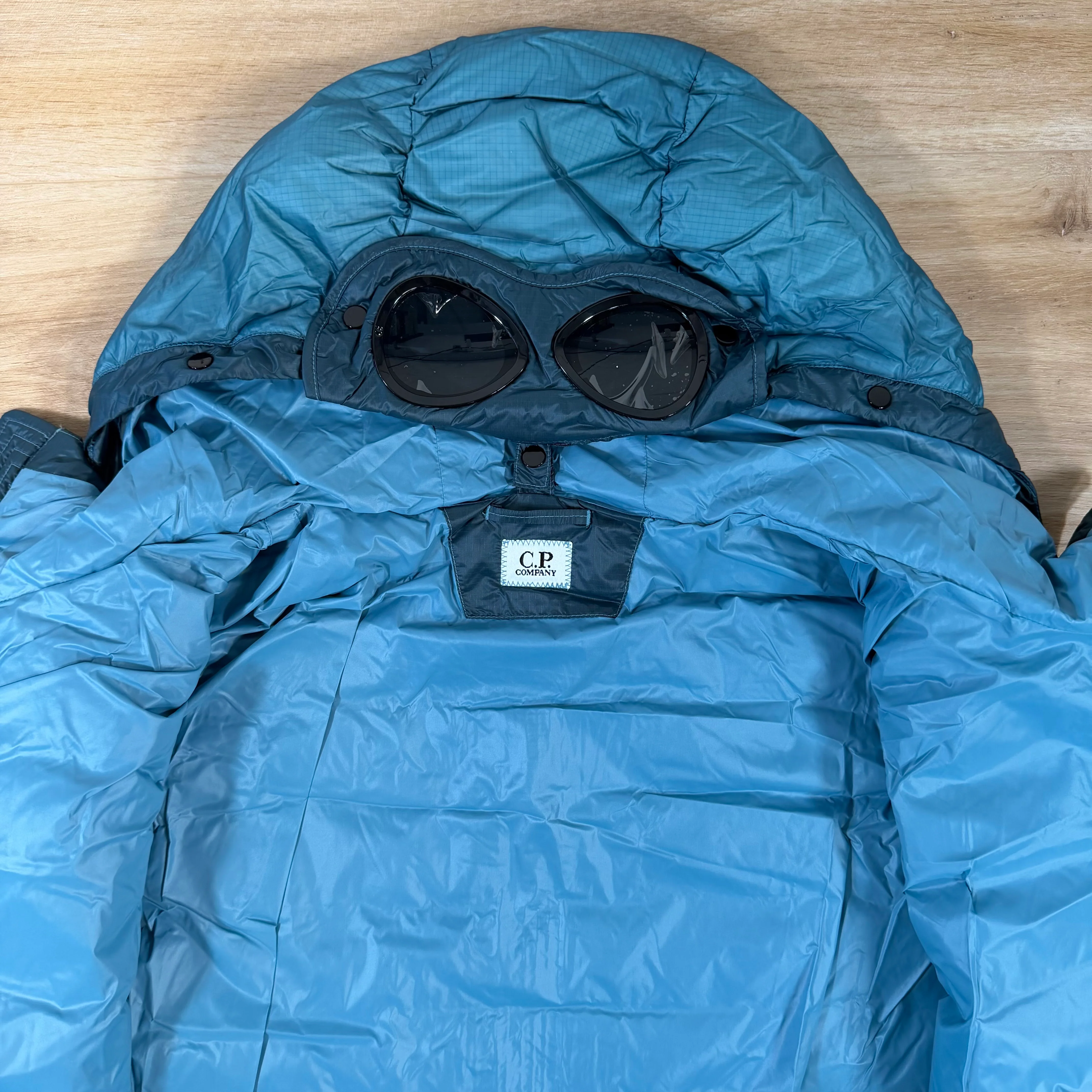 C.P. Company D.D. Shell Goggle Down Jacket in Aegean Blue - Image 5
