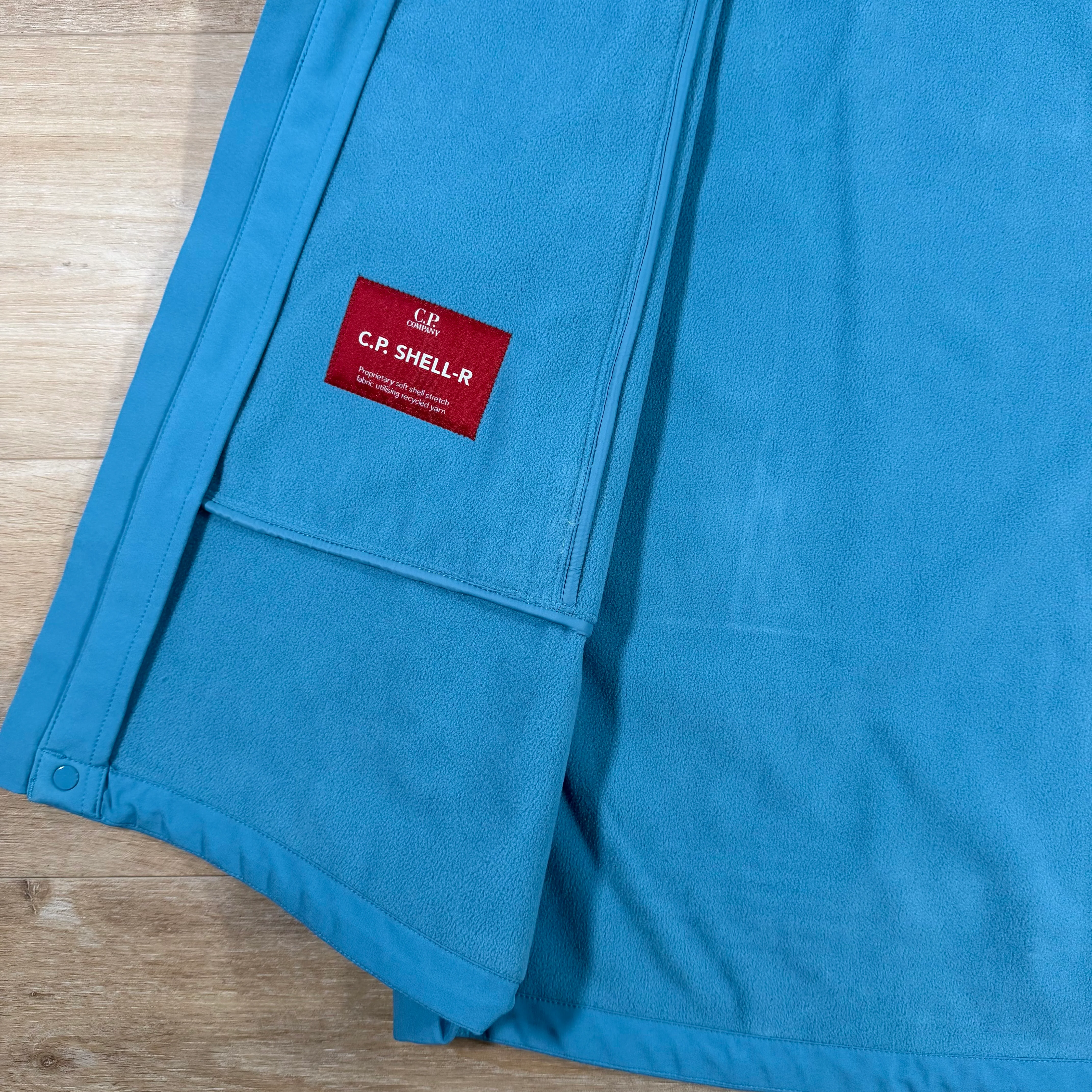 C.P. Company Shell-R Goggle Gilet in Riviera Blue - Image 7