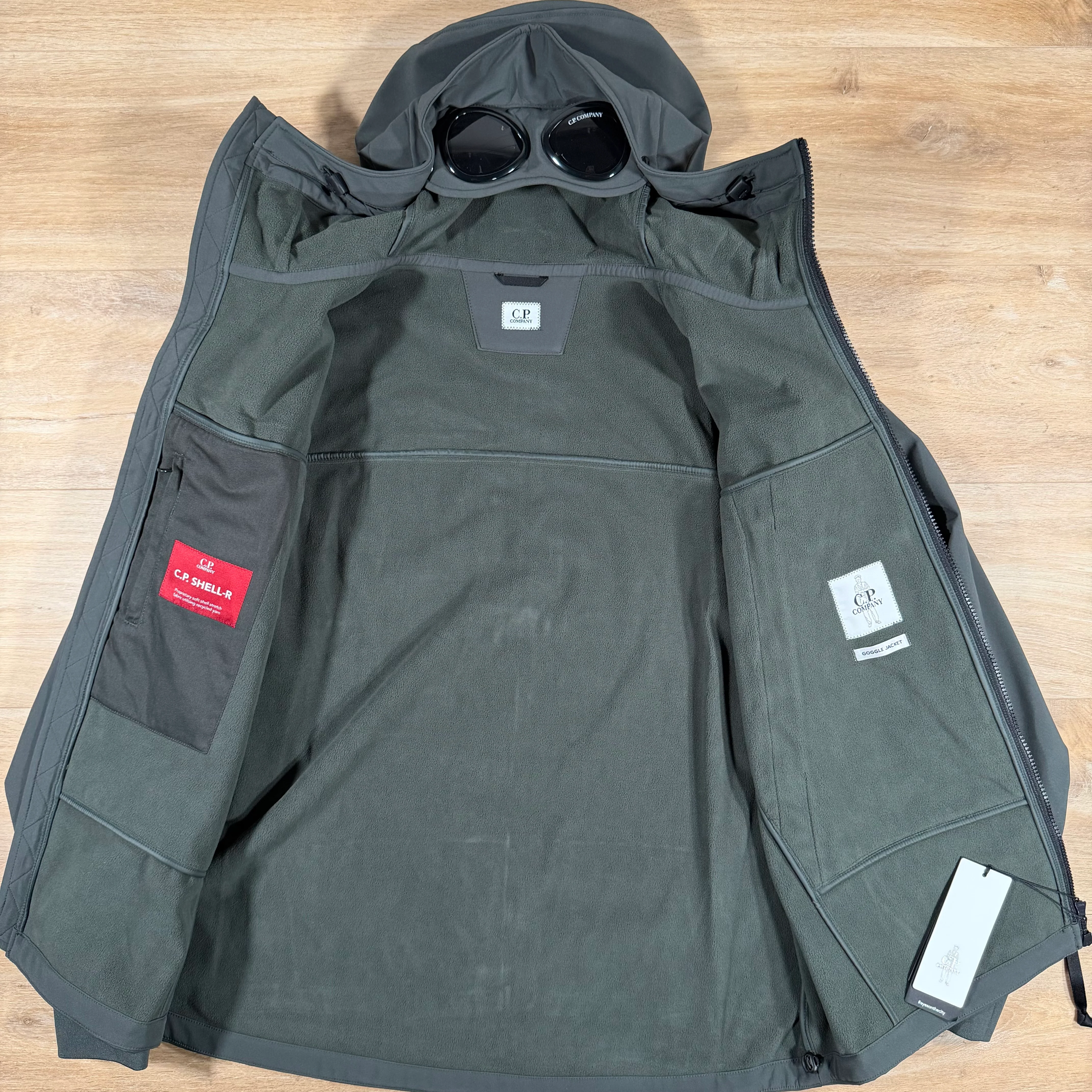 C.P. Company Shell-R Goggle Jacket in Dark Shadow - Grey - Image 4