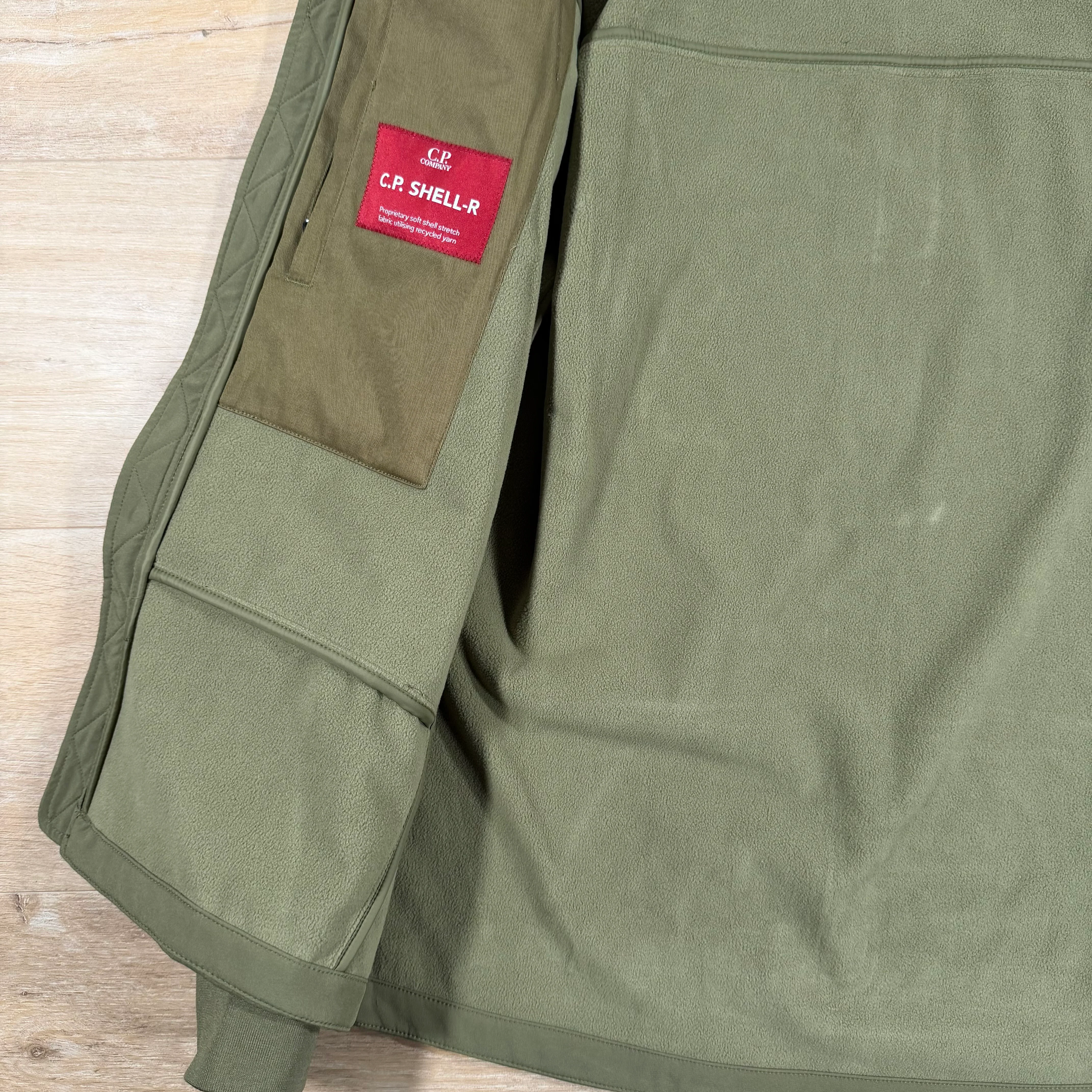 C.P. Company Shell-R Goggle Jacket in Elmwood Green - Image 6