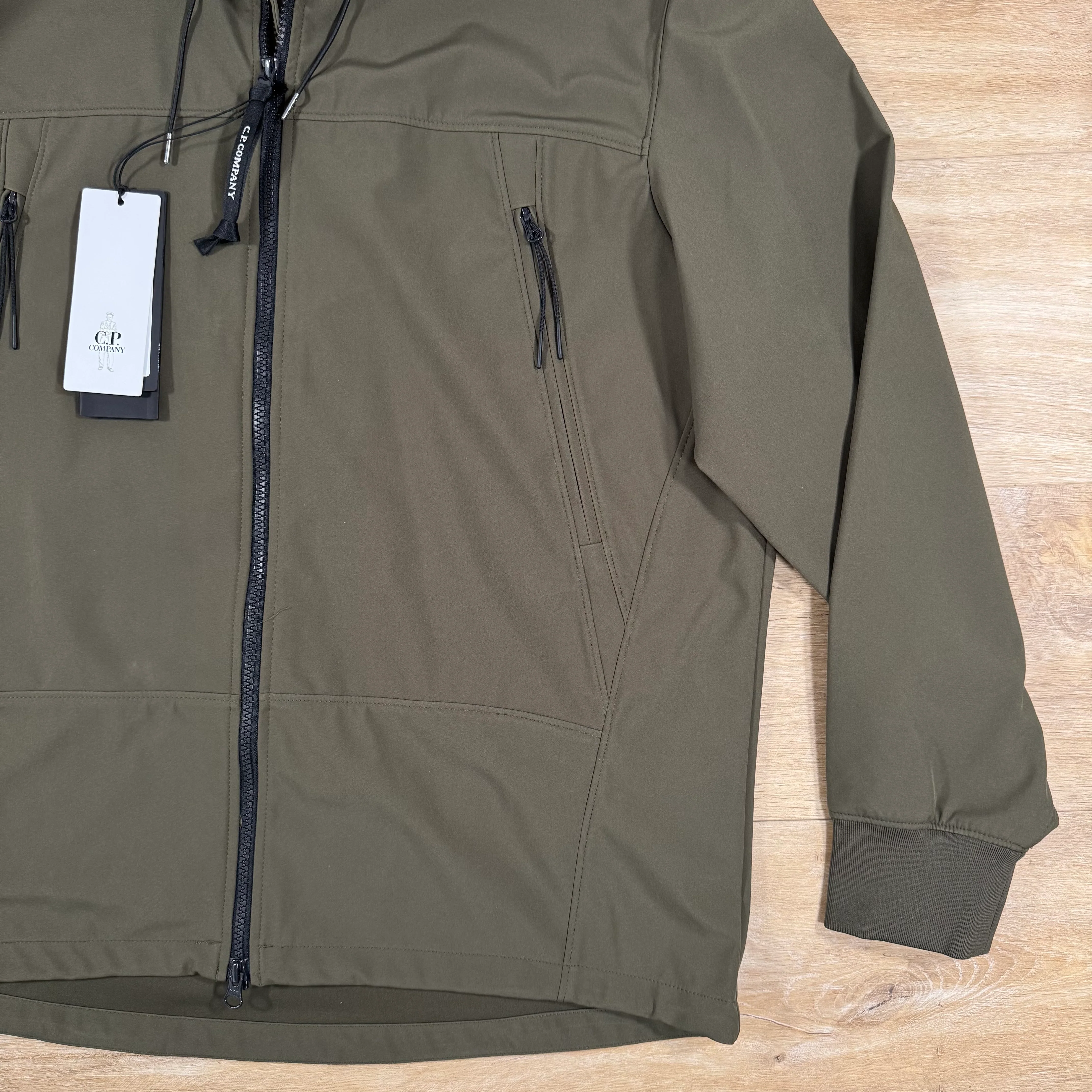 C.P. Company Shell-R Goggle Jacket in Ivy Green - Image 3