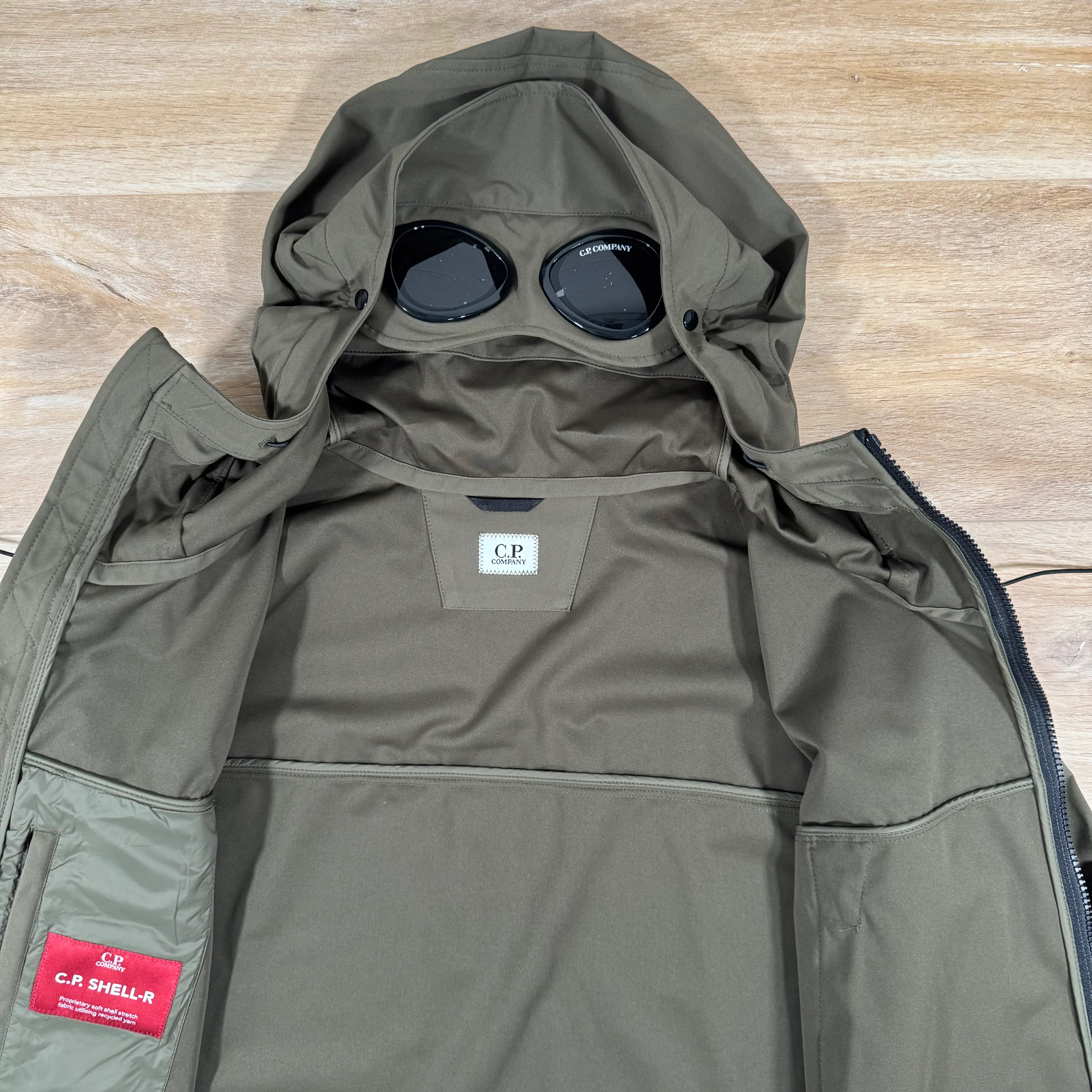 C.P. Company Shell-R Goggle Jacket in Ivy Green - Image 5