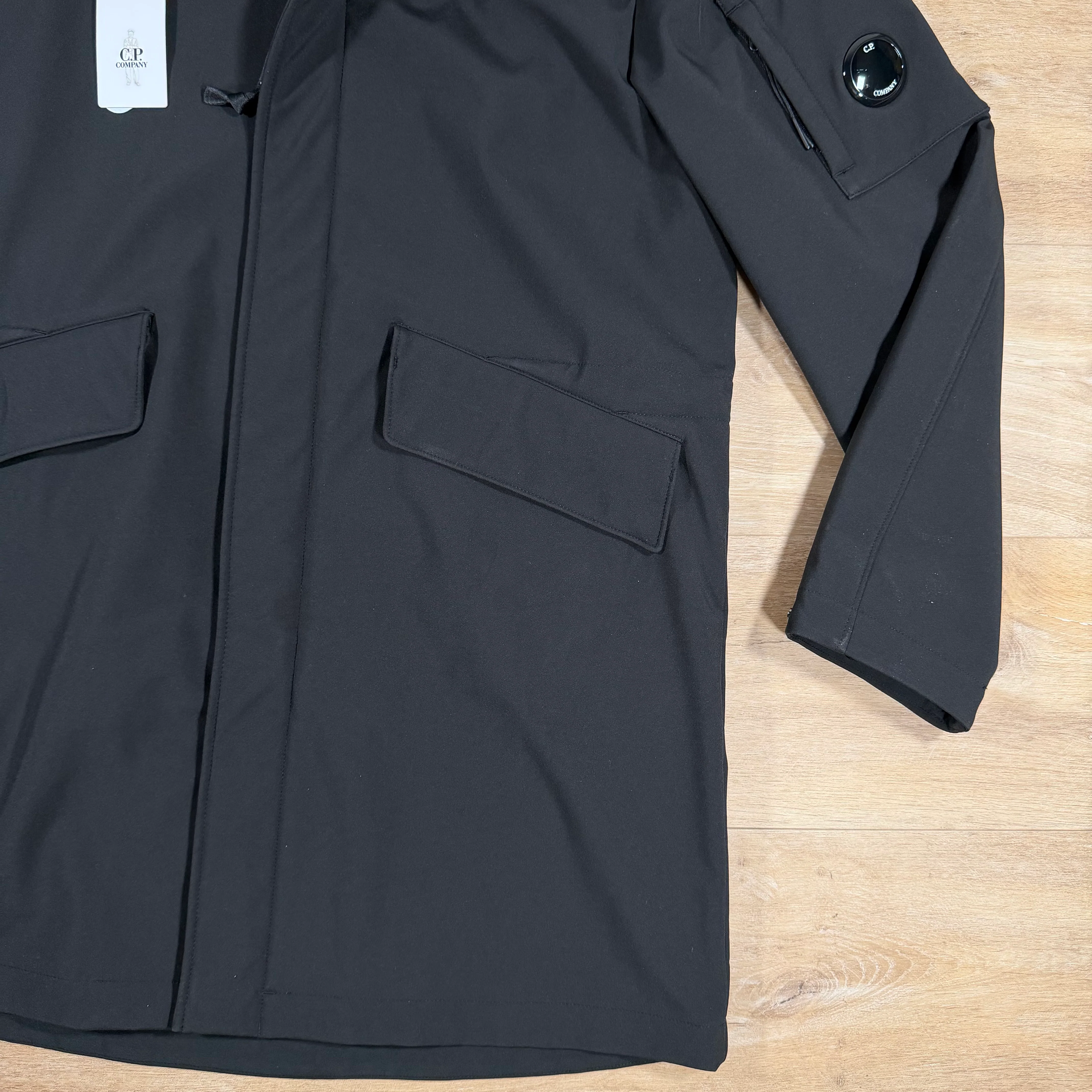 C.P. Company Shell-R Lens Hooded Parka in Black - Image 3