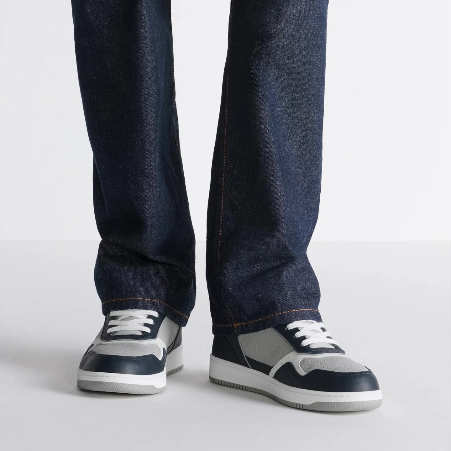 Dior B27 Uptown Low-Top Sneaker in Navy Blue / Dior Grey - Image 5