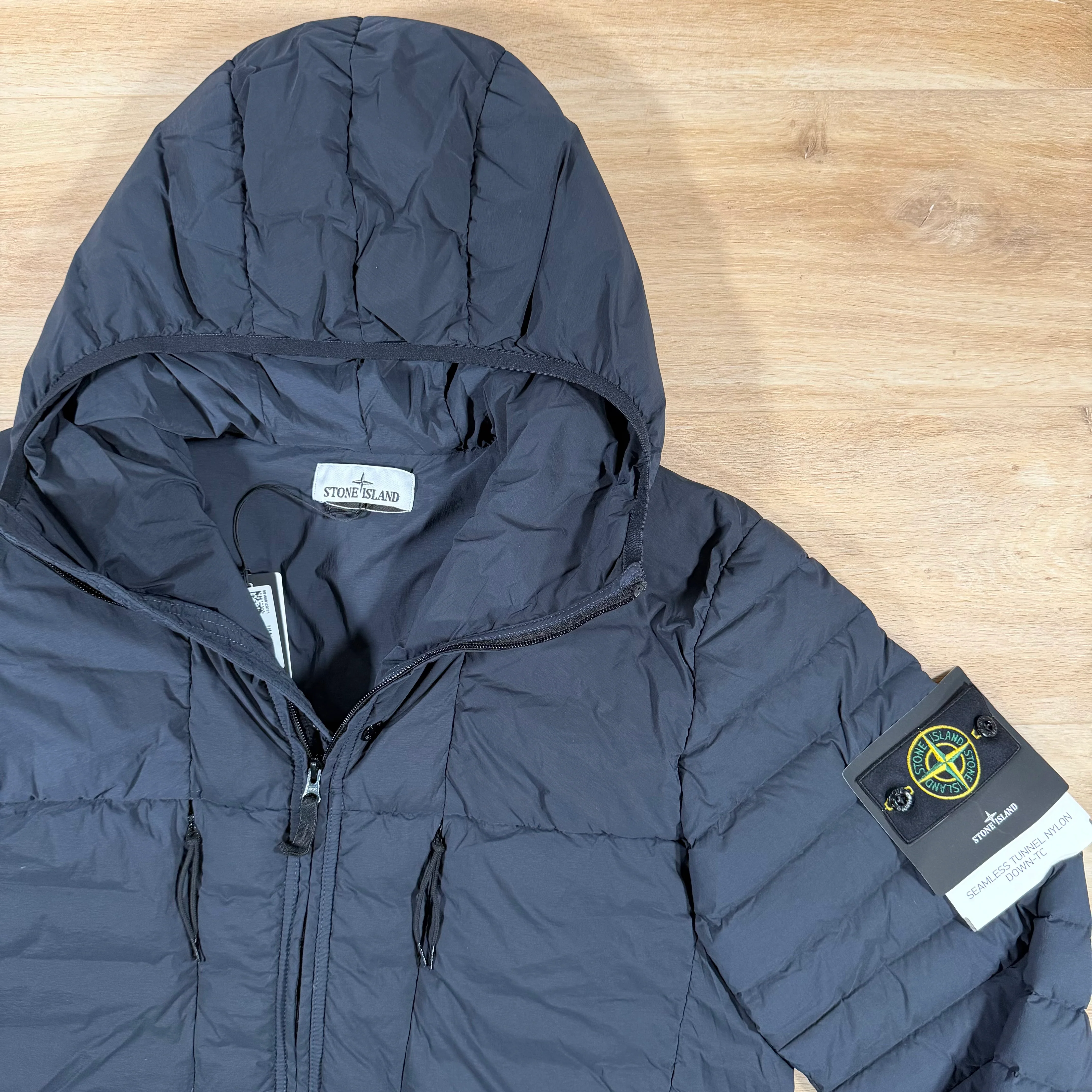 Stone Island Seamless Tunnel Nylon Down-TC Hooded Jacket in Navy - Image 2