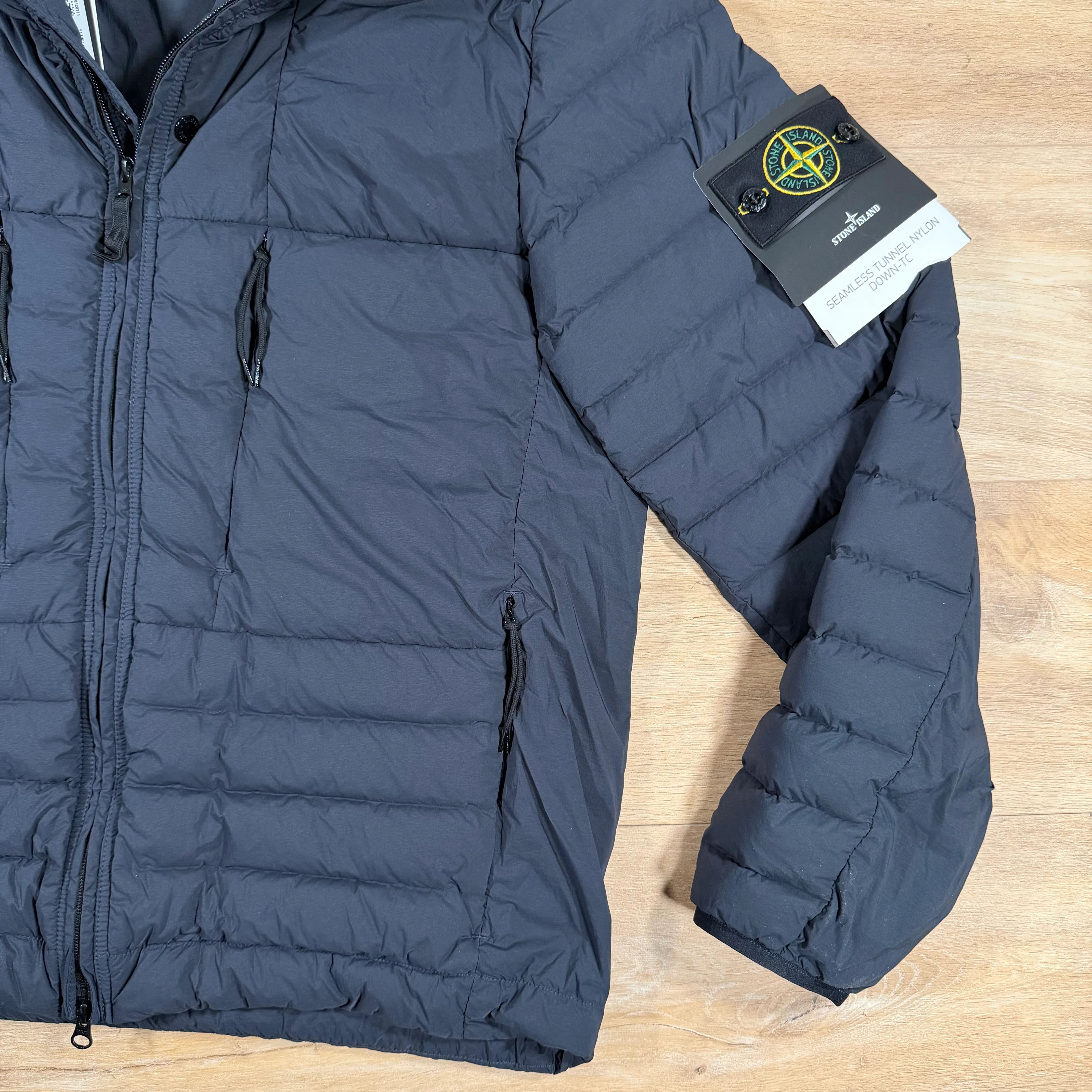 Stone Island Seamless Tunnel Nylon Down-TC Hooded Jacket in Navy - Image 3