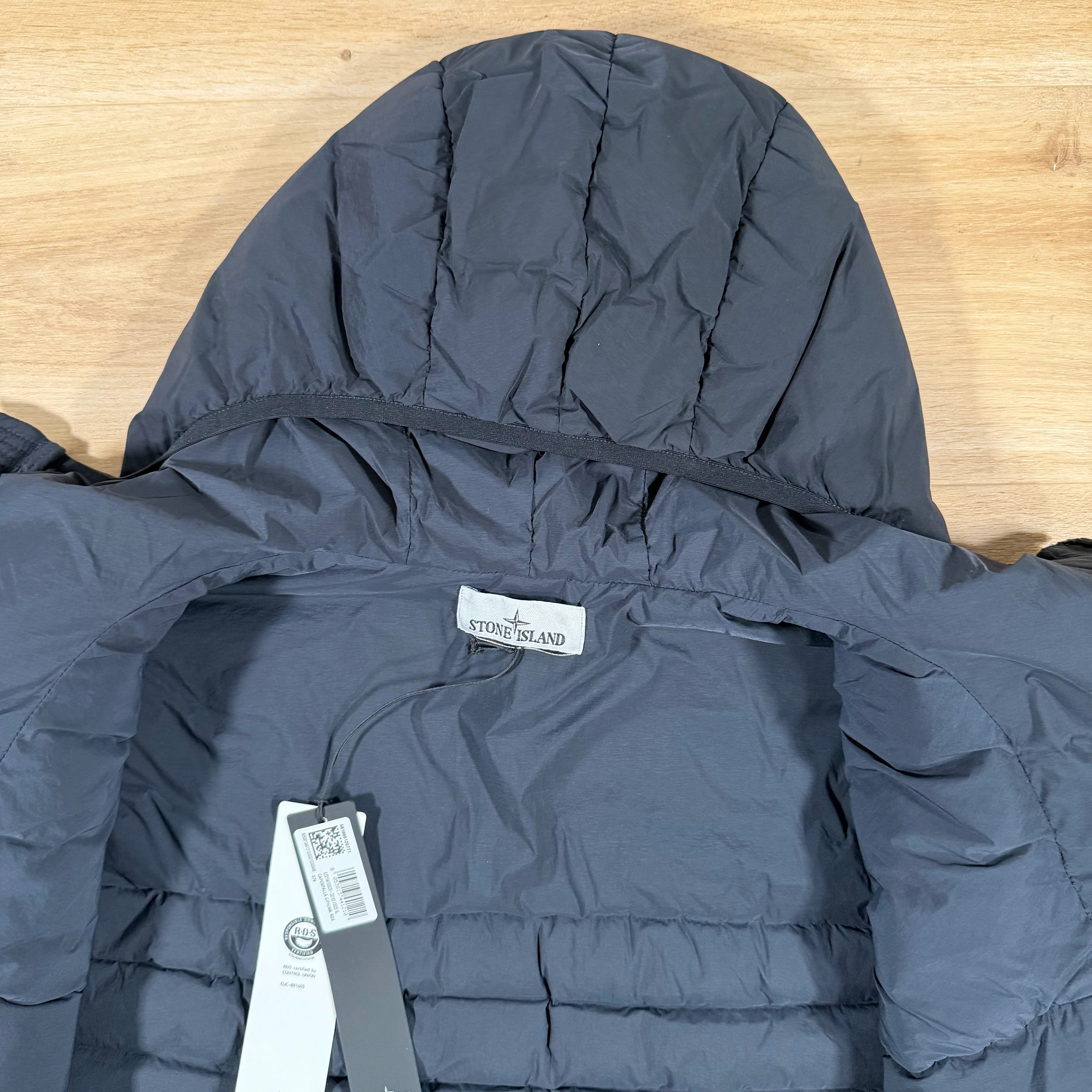 Stone Island Seamless Tunnel Nylon Down-TC Hooded Jacket in Navy - Image 6