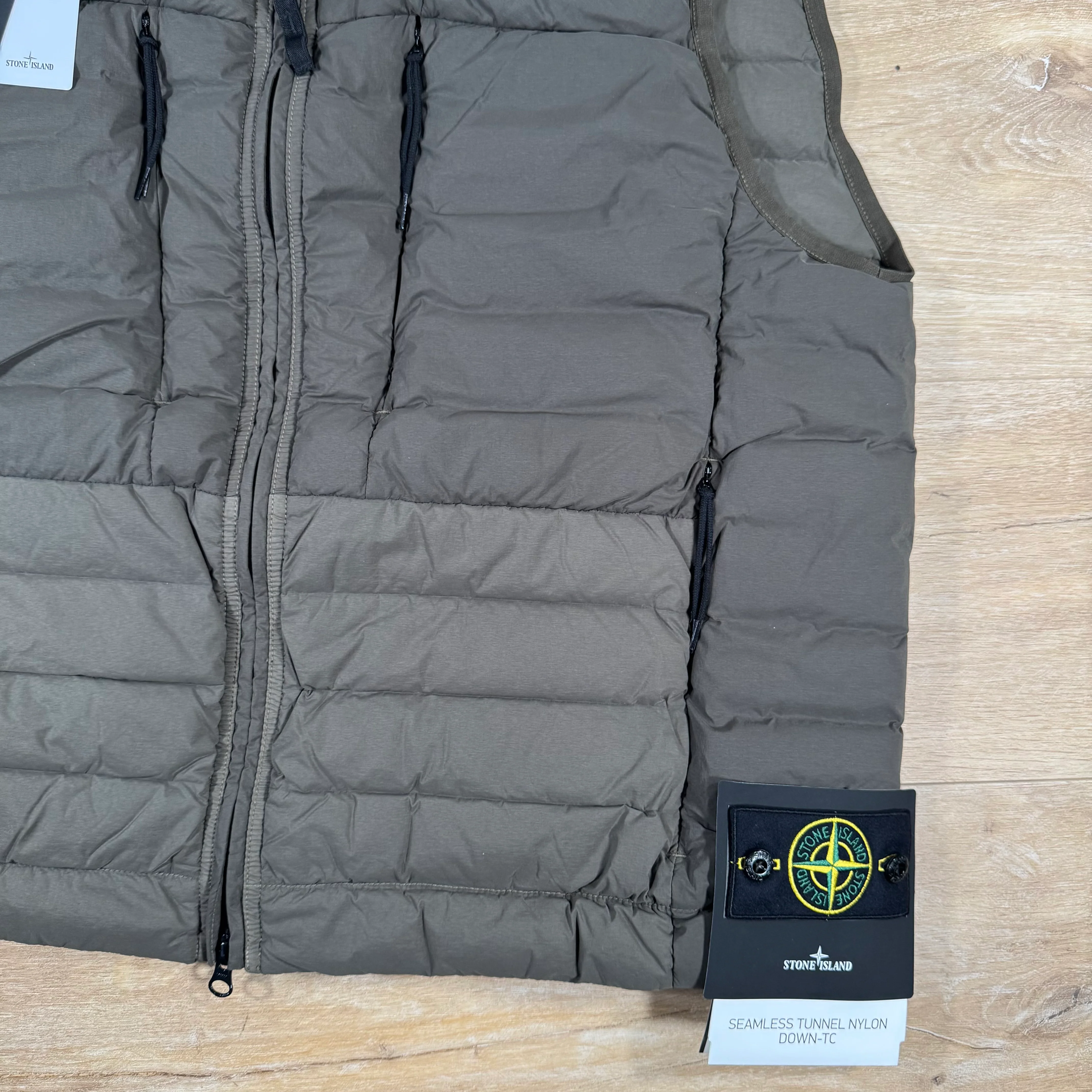 Stone Island Seamless Tunnel Nylon Down-TC Vest in Military Green - Image 3