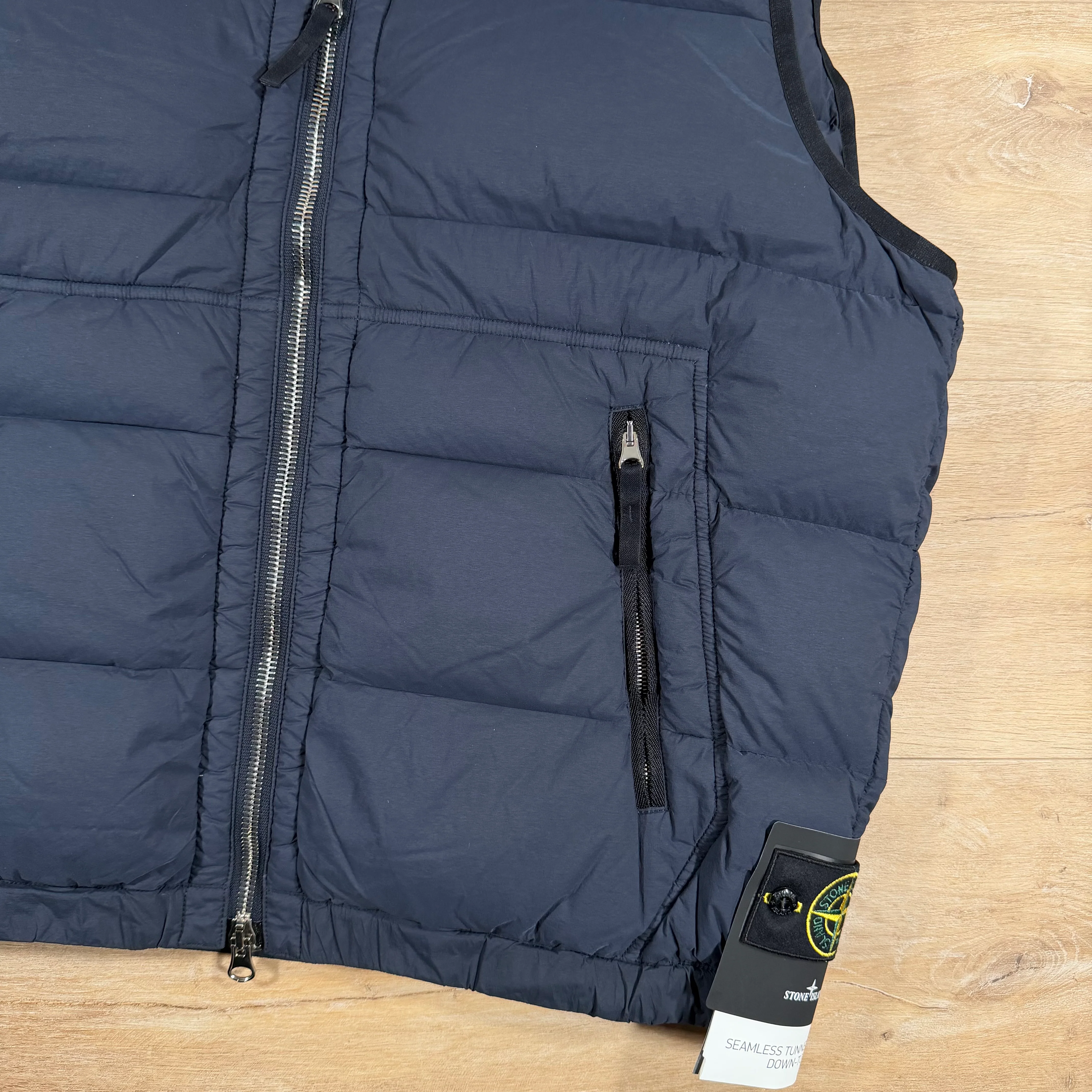 Stone Island Seamless Tunnel Nylon Down-TC Vest in Navy - Image 3