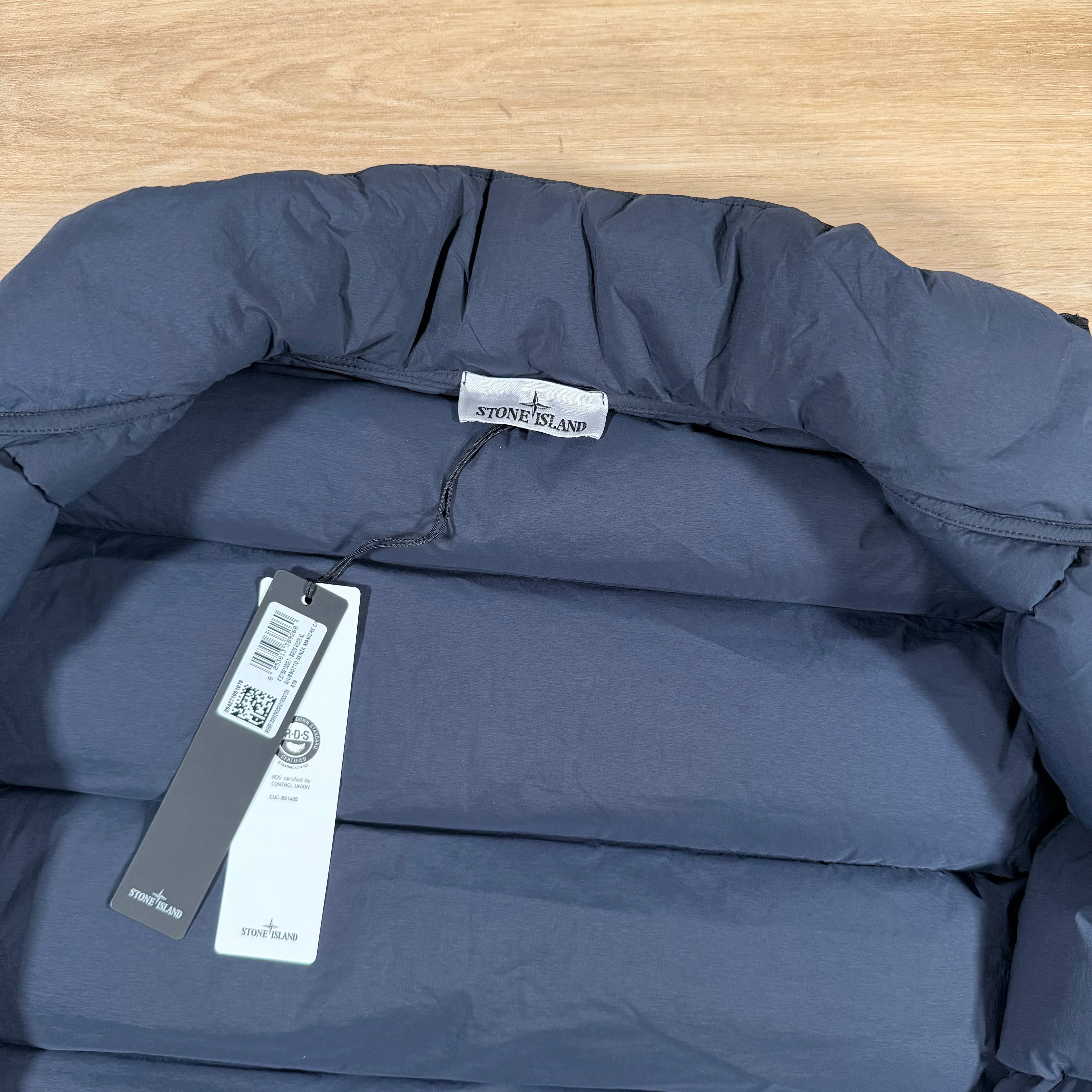 Stone Island Seamless Tunnel Nylon Down-TC Vest in Navy - Image 5