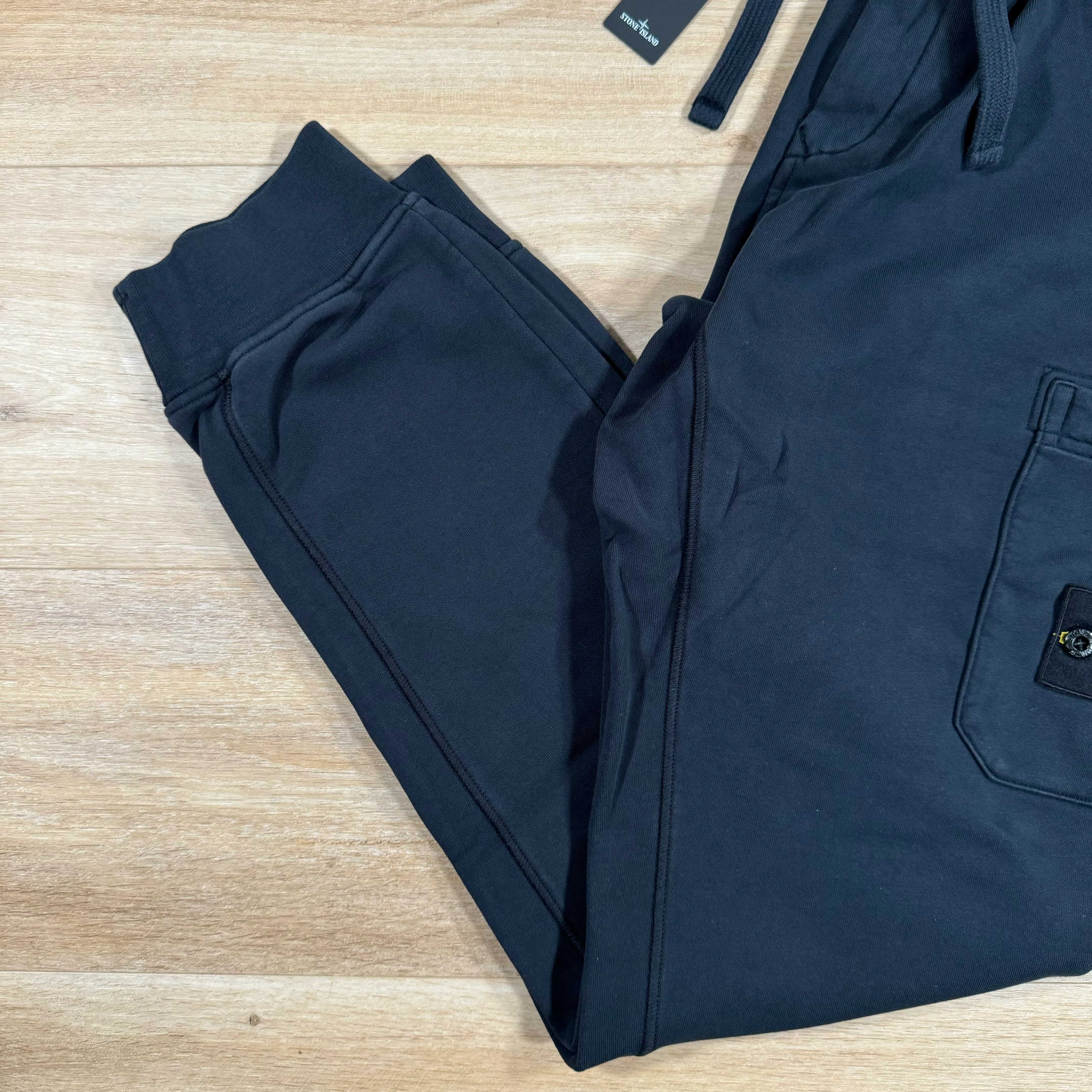 Stone Island Slim Fit Fleece Sweatpants in Navy - Image 4