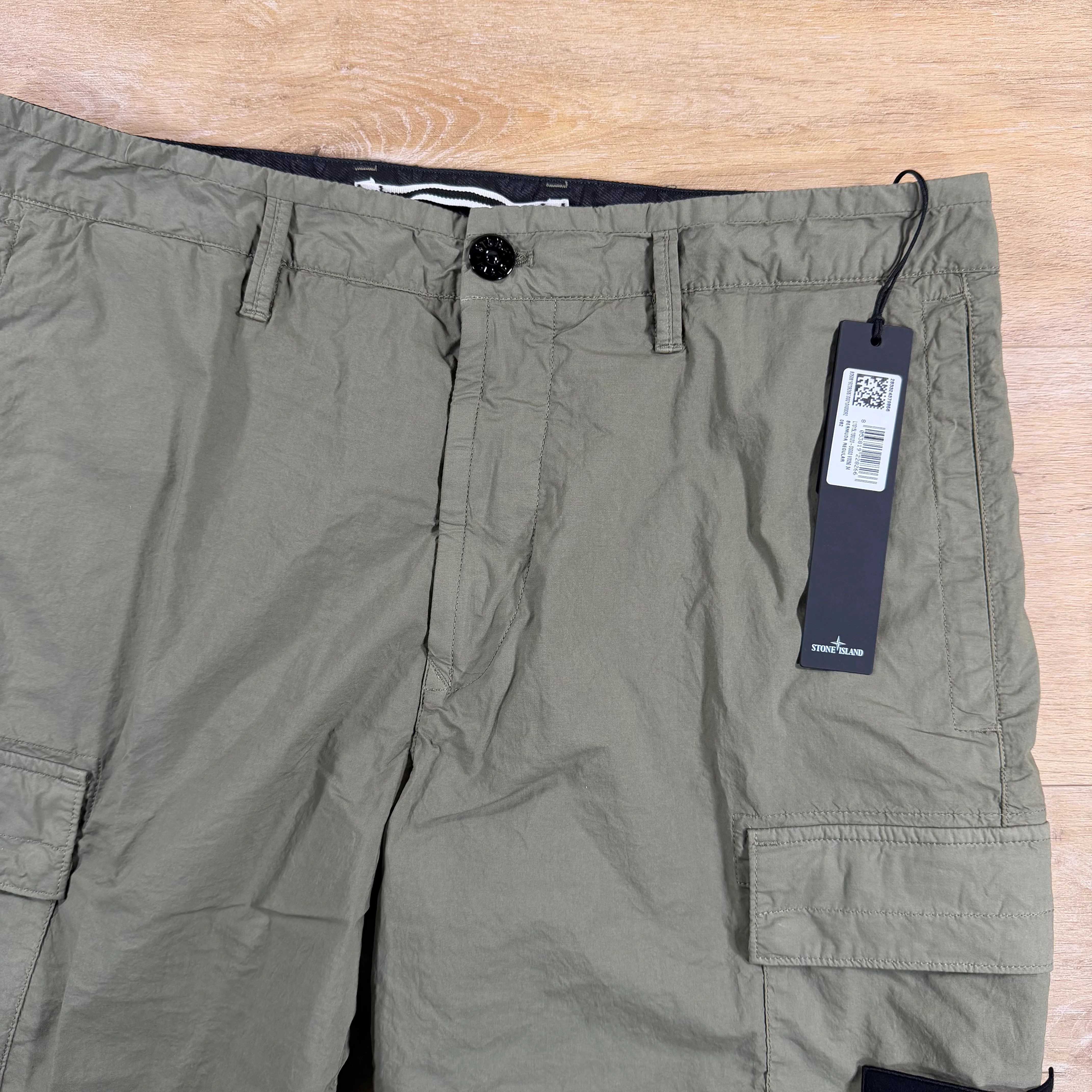 Stone Island Stretch Cotton Tela 'Paracadute' Cargo Bermuda Shorts in Military Green - Image 3