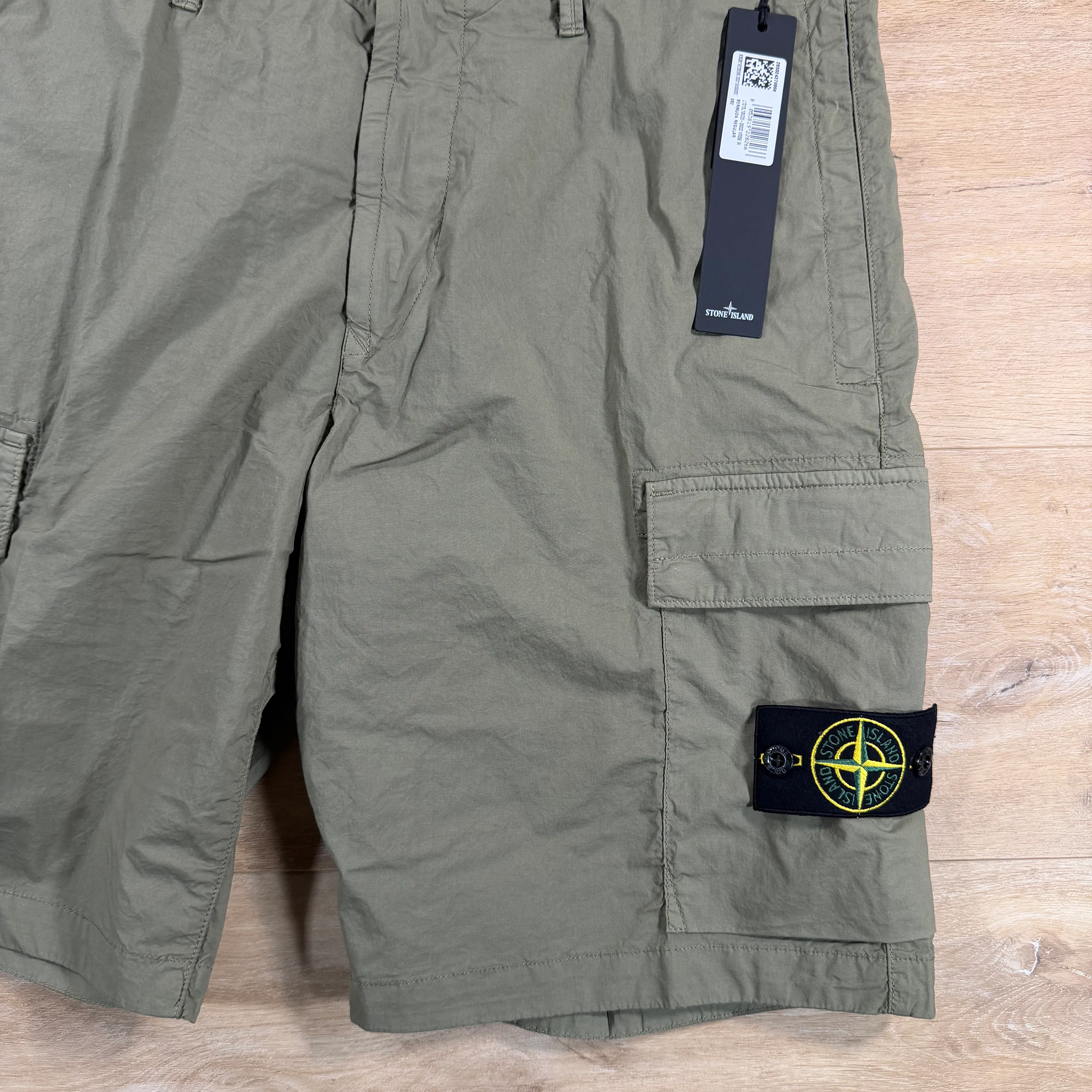 Stone Island Stretch Cotton Tela 'Paracadute' Cargo Bermuda Shorts in Military Green - Image 4