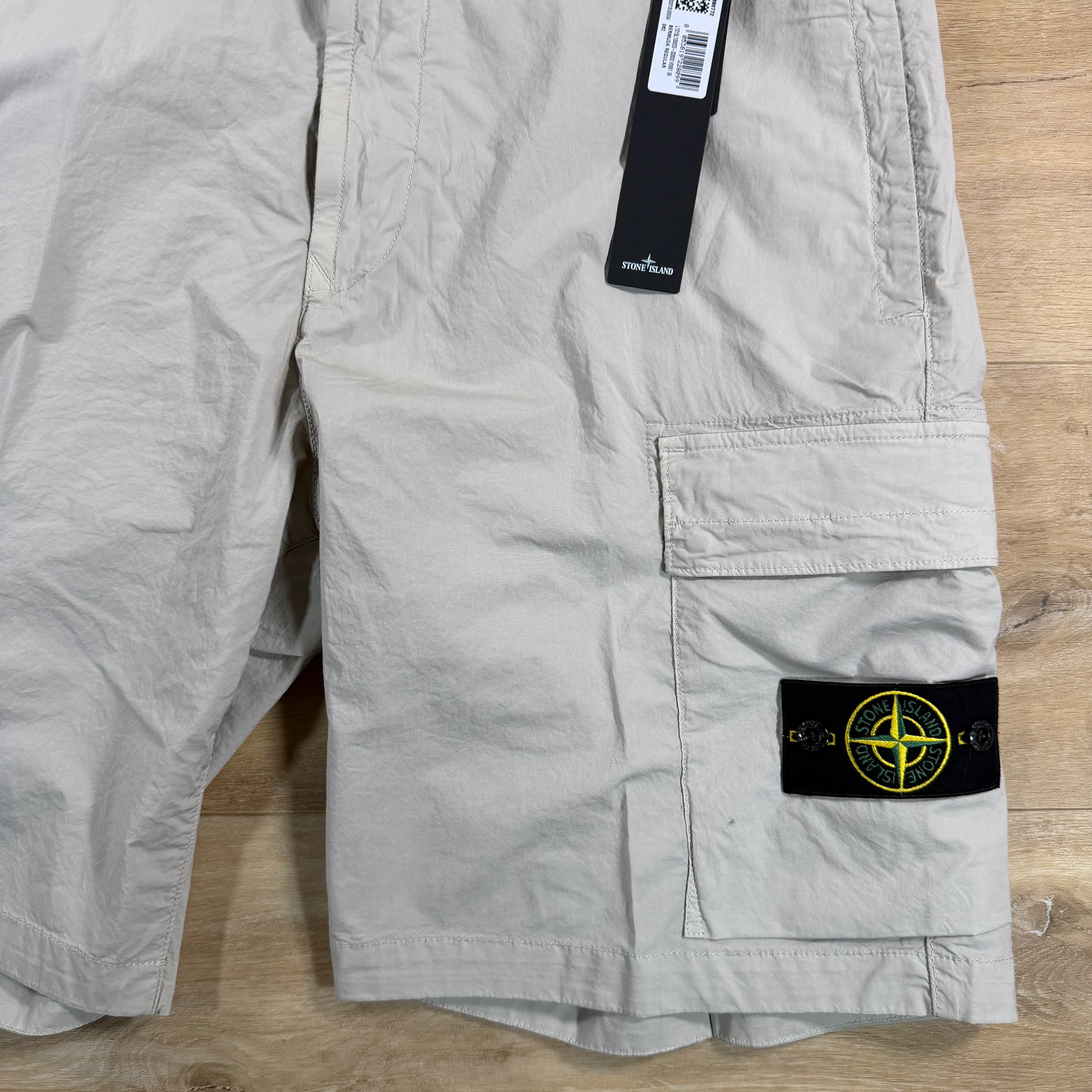 Stone Island Stretch Cotton Tela 'Paracadute' Cargo Bermuda Shorts in Pearl Grey - Image 4