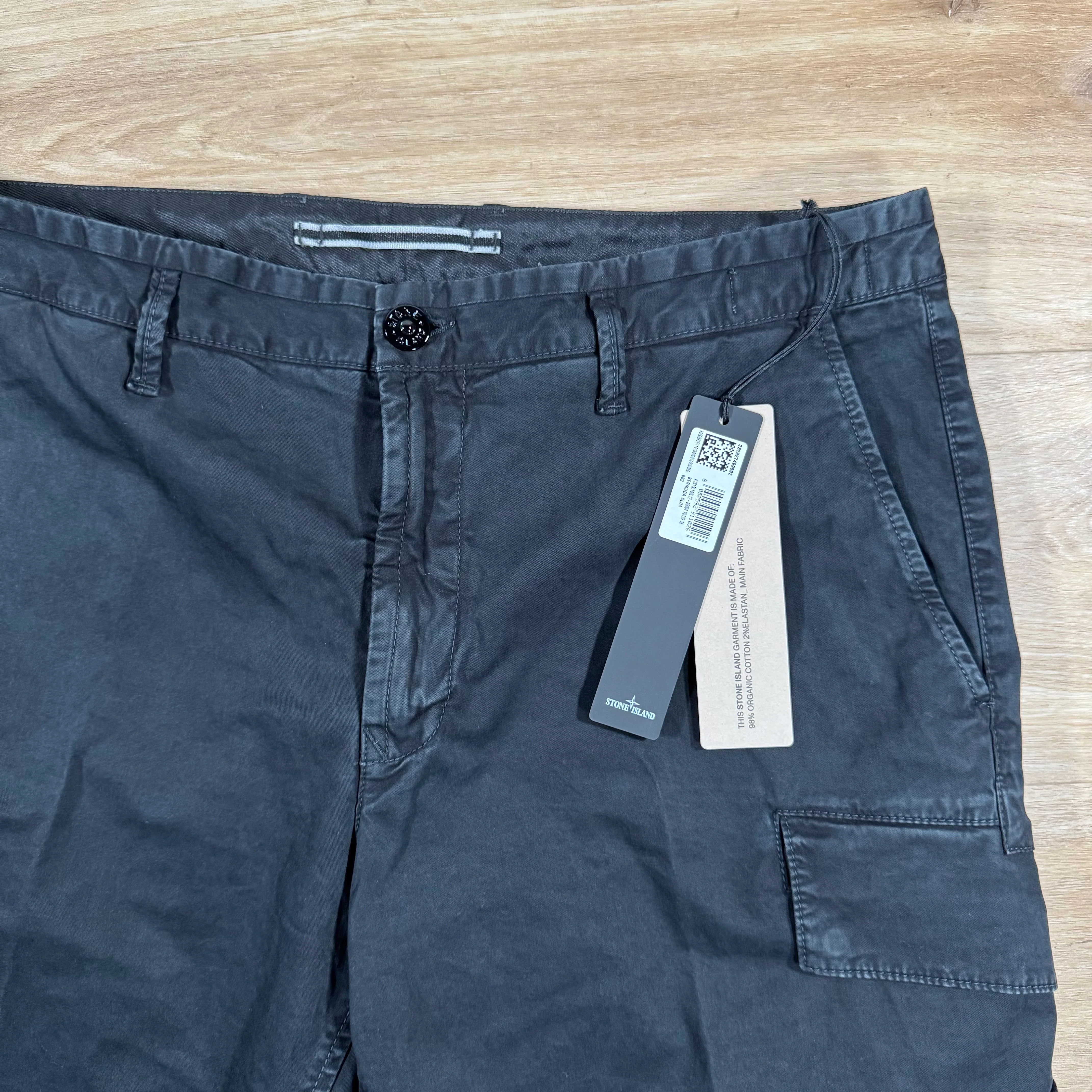 Stone Island Stretch Twill Cargo Shorts in Black - Image 2
